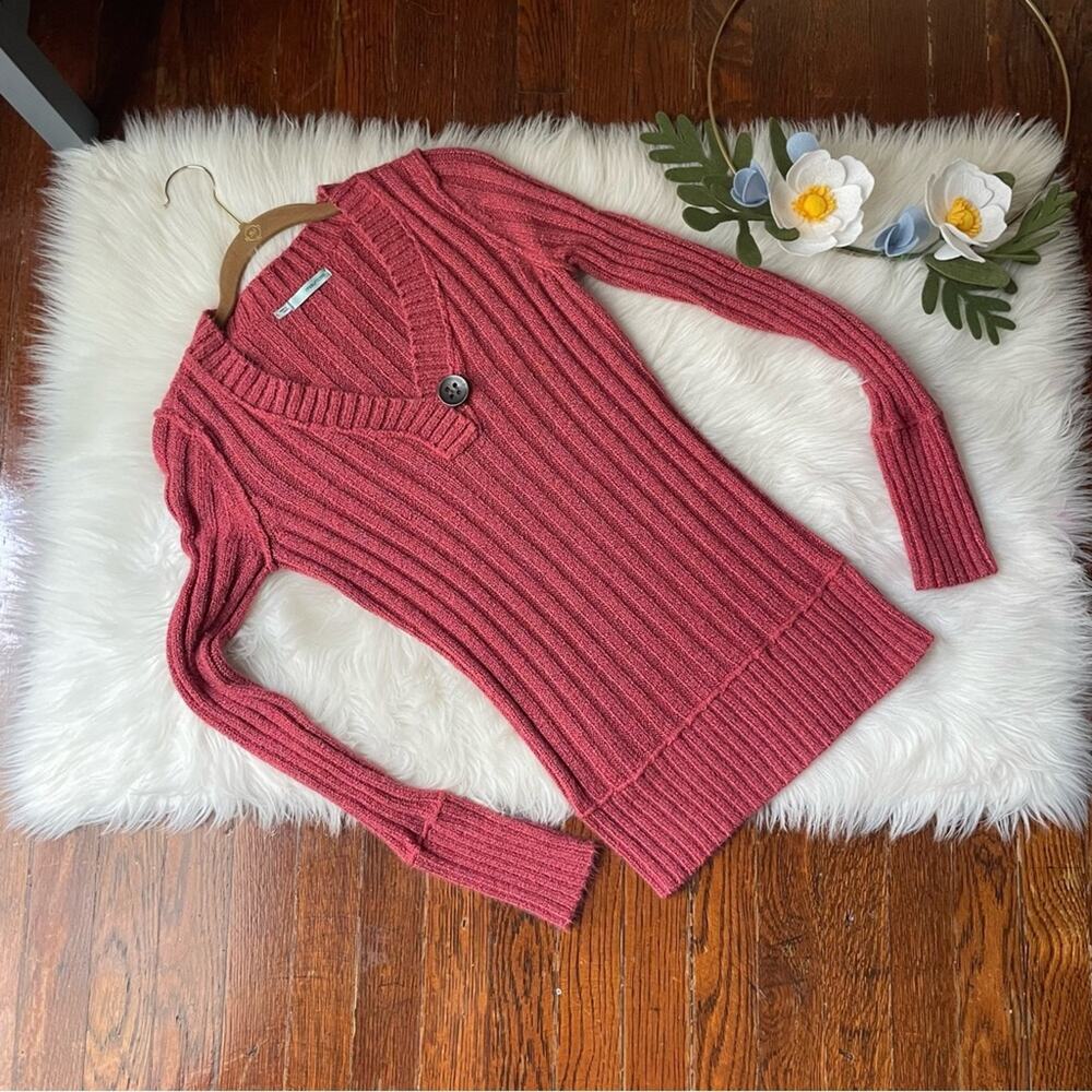 Long Sweater Burnt Red Rust Low V Ribbed with Oversized Button